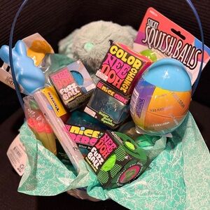 Needoh/squishy Easter basket -Blue